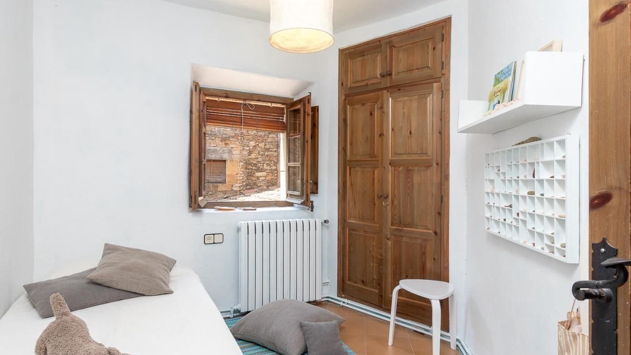 Photo of Bedroom in Peratallada