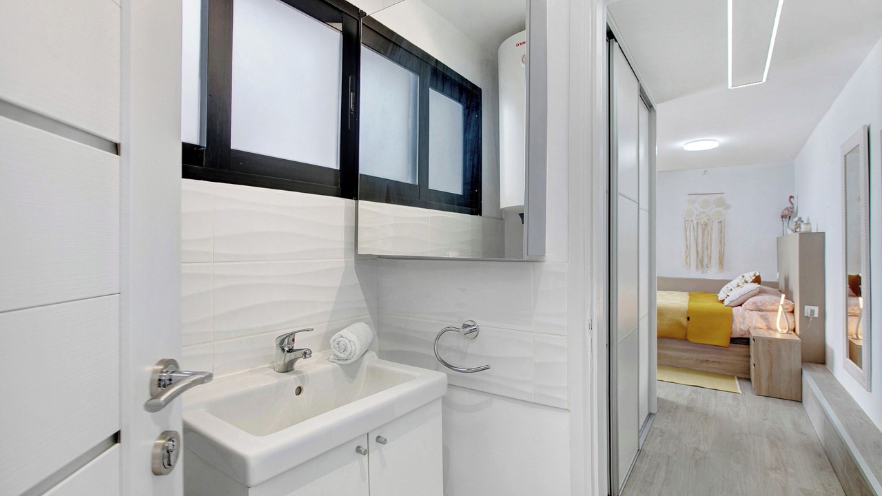 Photo of Bathroom in Arona