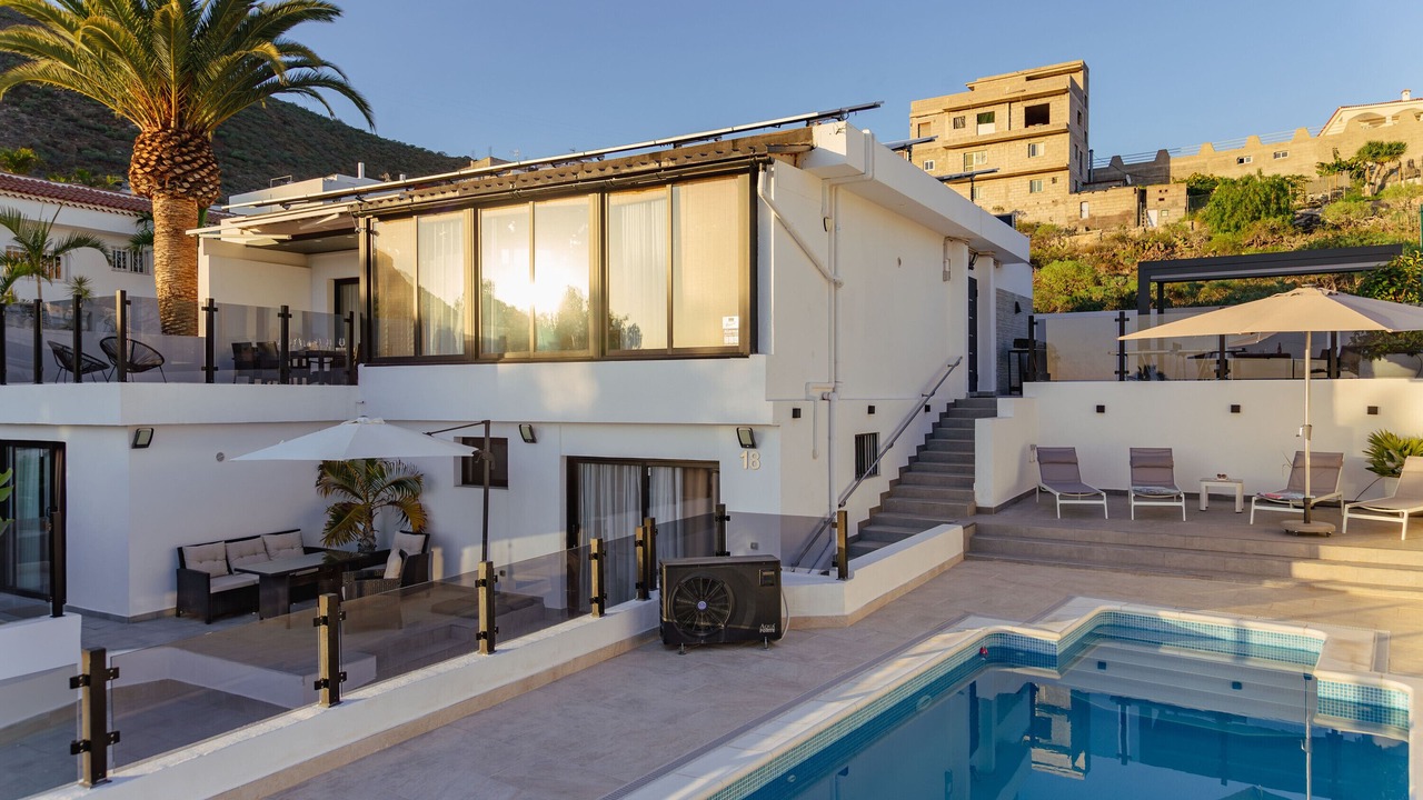 Photo of Outdoor in Arona