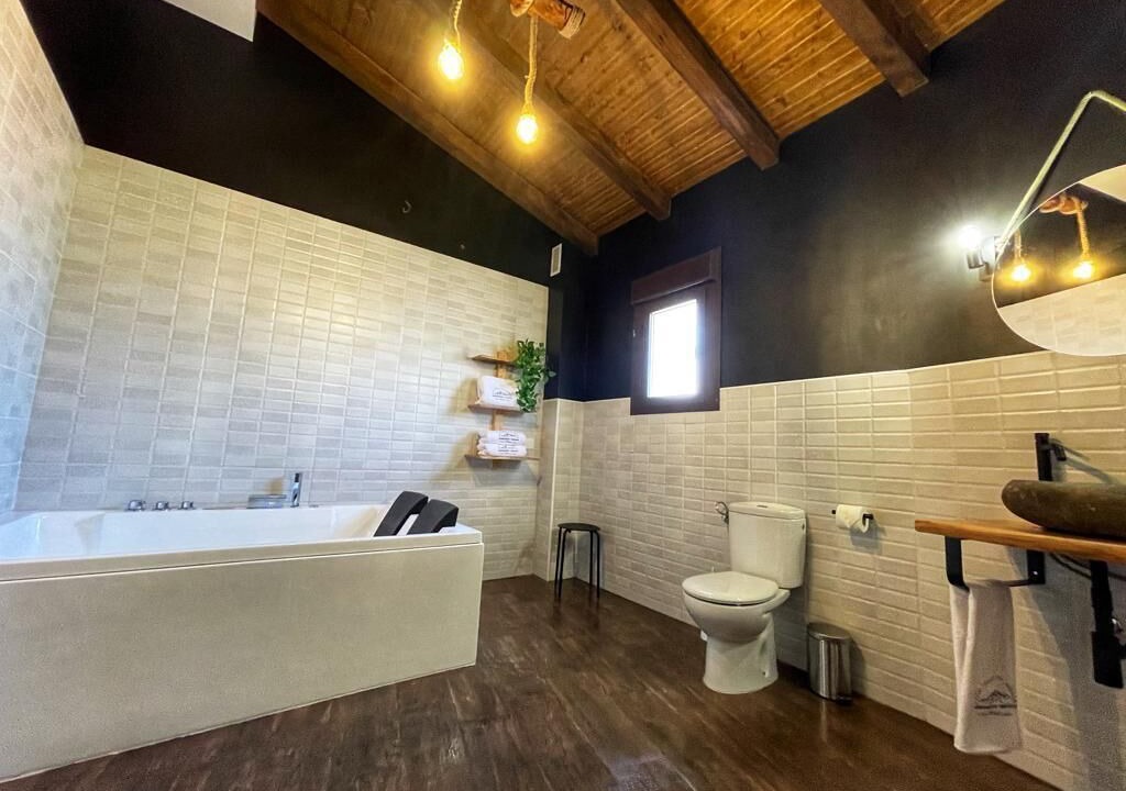Photo of Bathroom in Hervas