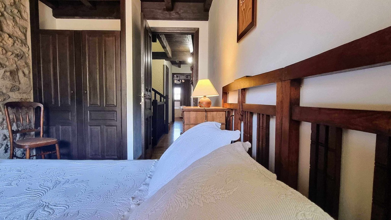 Photo of Bedroom in Naves
