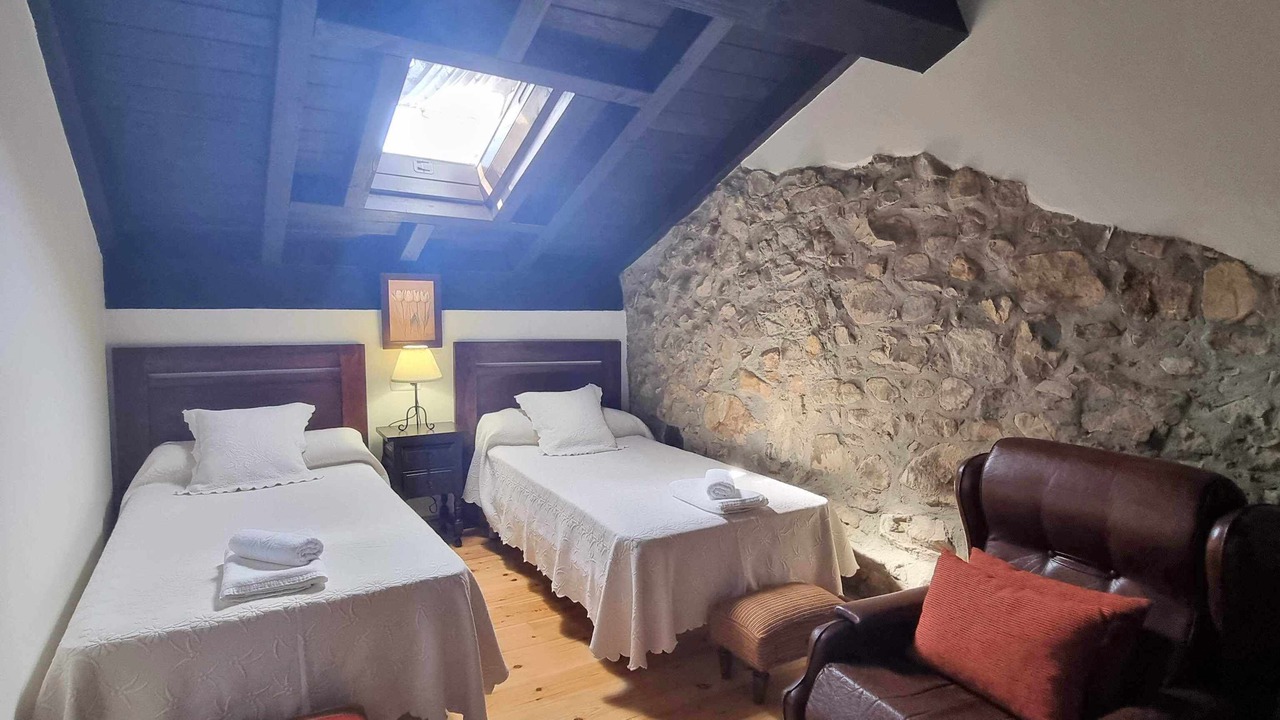 Photo of Bedroom in Naves