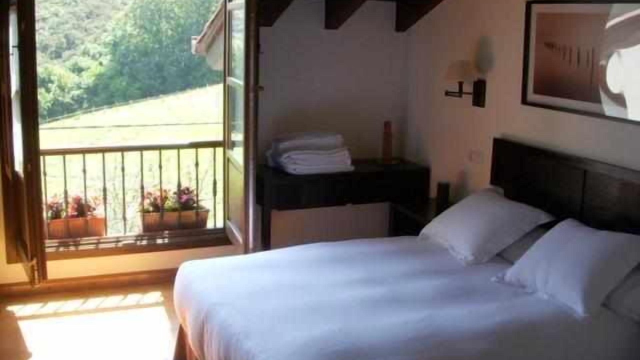 Photo of Bedroom in Prado