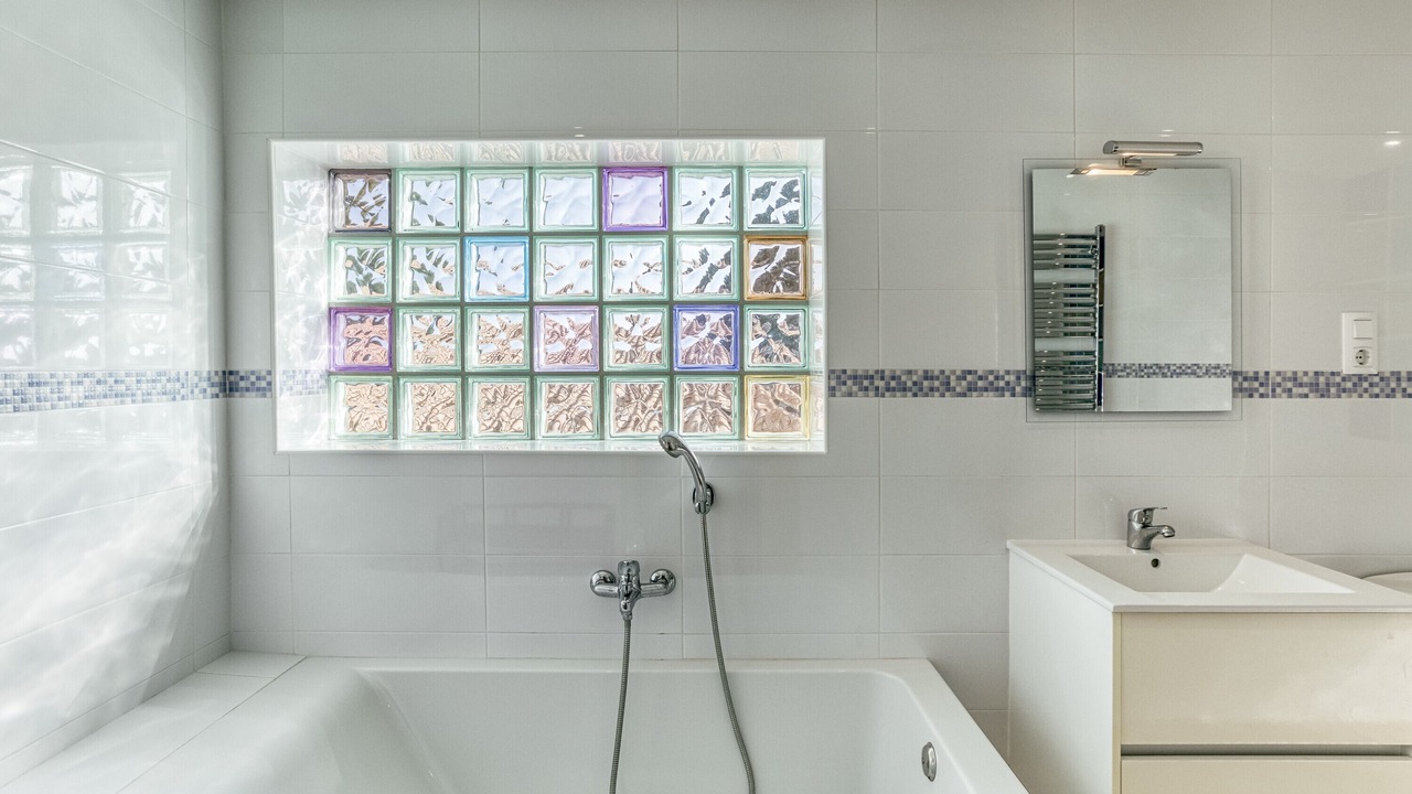 Photo of Bathroom in Colera