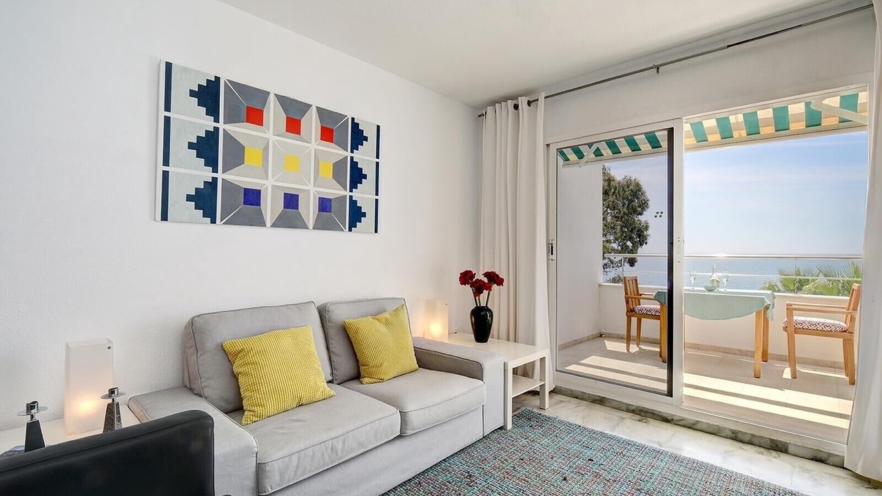 Photo of Livingroom in New Golden Mile