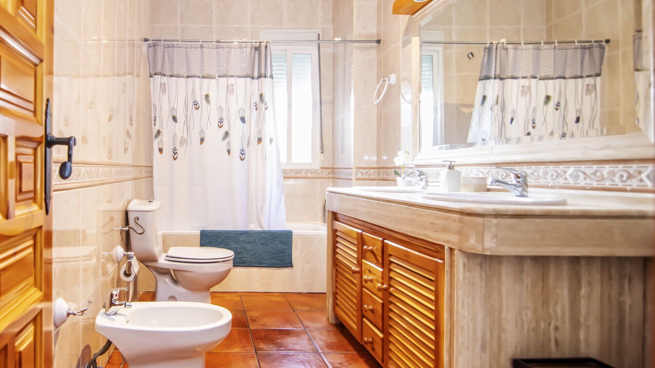 Photo of Bathroom in Los Villares