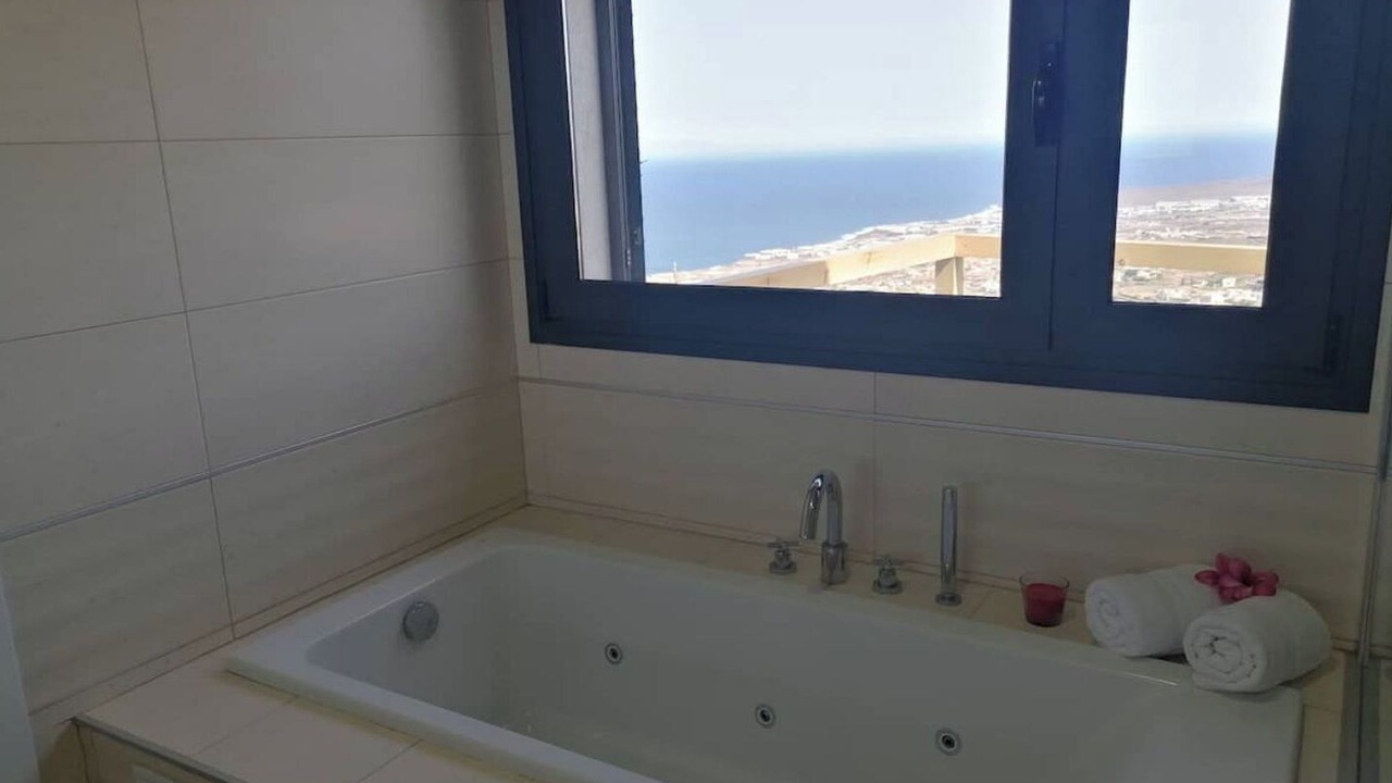 Photo of Bathroom in Candelaria