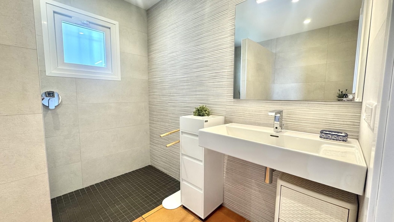 Photo of Bathroom in Roses Town Center