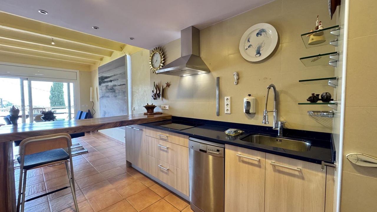 Photo of Kitchen in Roses Town Center