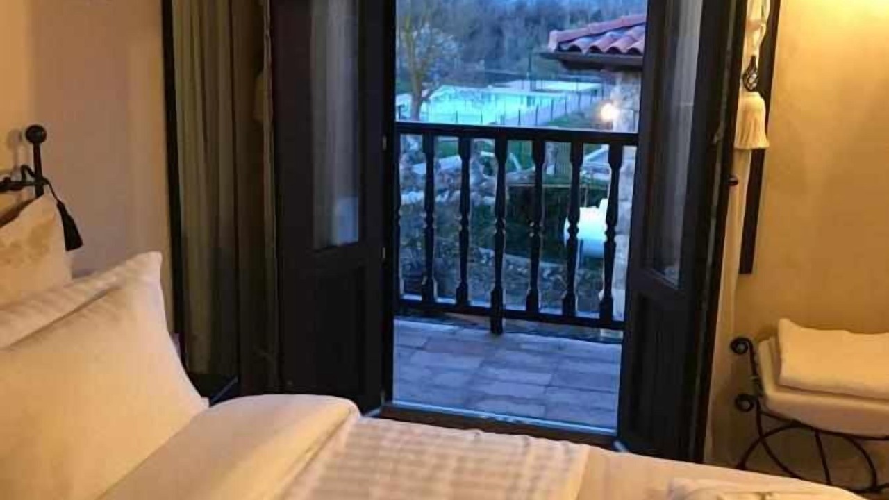 Photo of Patio Balcony in Leza