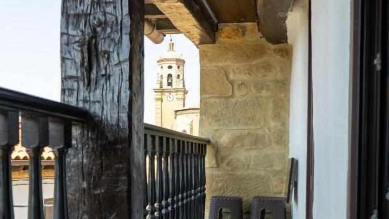 Photo of Patio Balcony in Leza