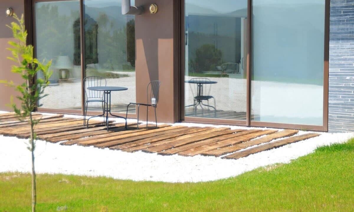 Photo of Outdoor in Loiba