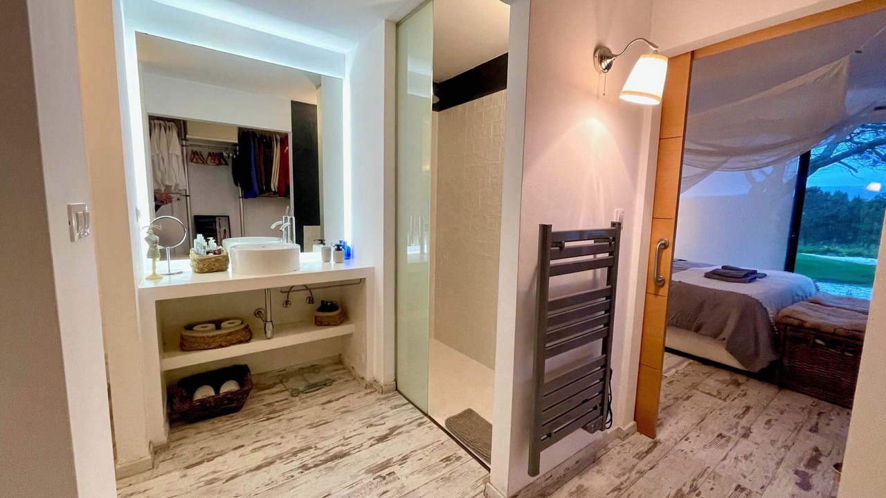 Photo of Bedroom in Loiba