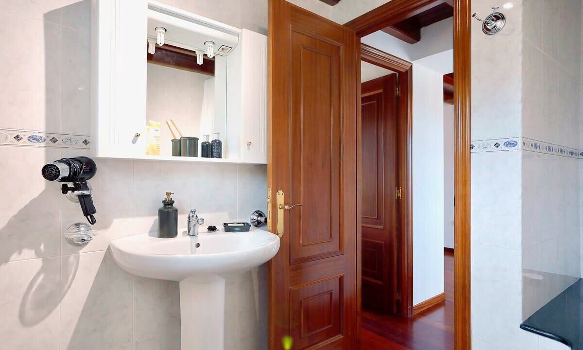 Photo of Bathroom in Loiba