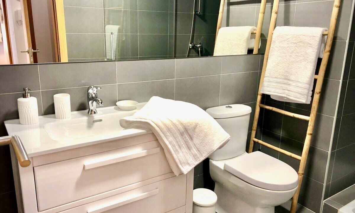 Photo of Bathroom in Viveiro