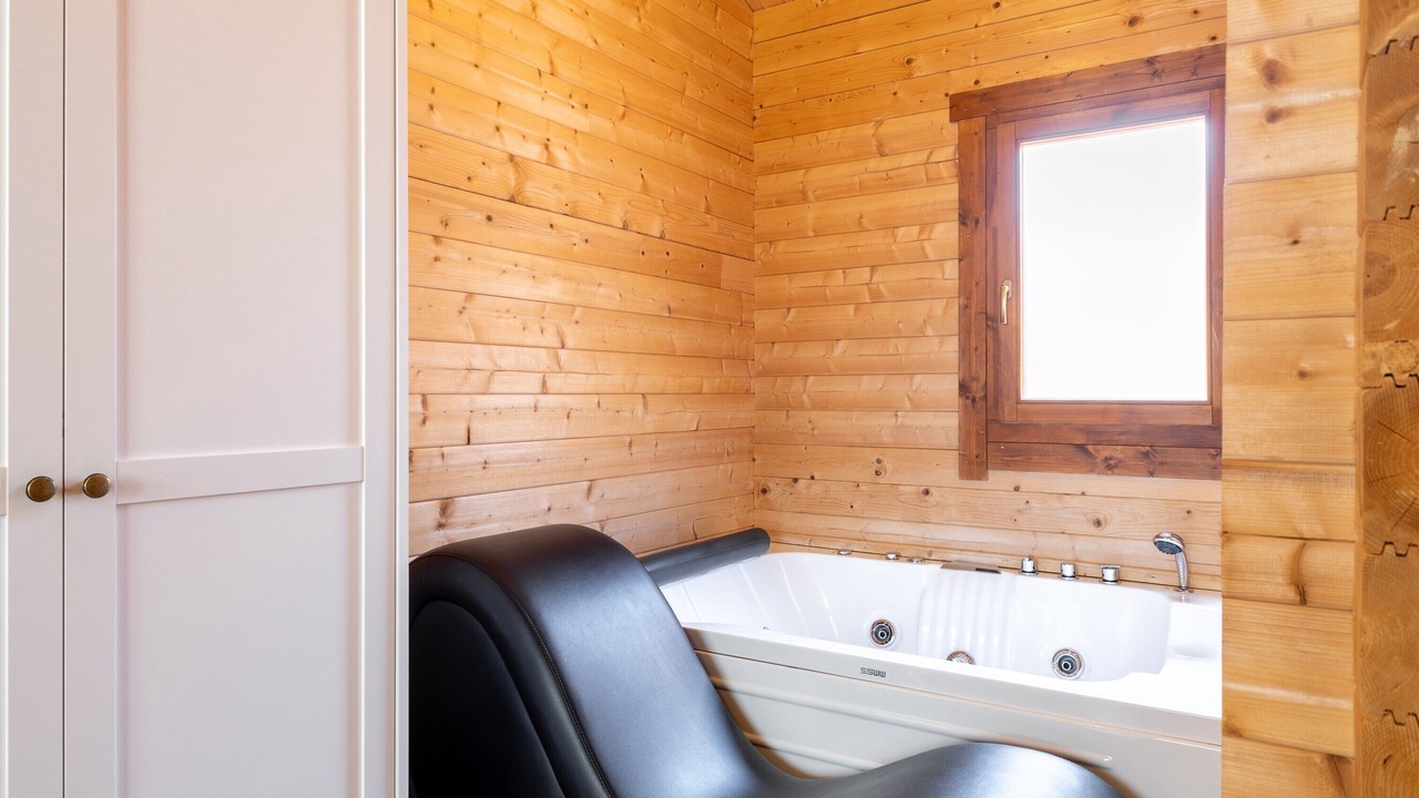 Photo of Bathroom in Cobisa