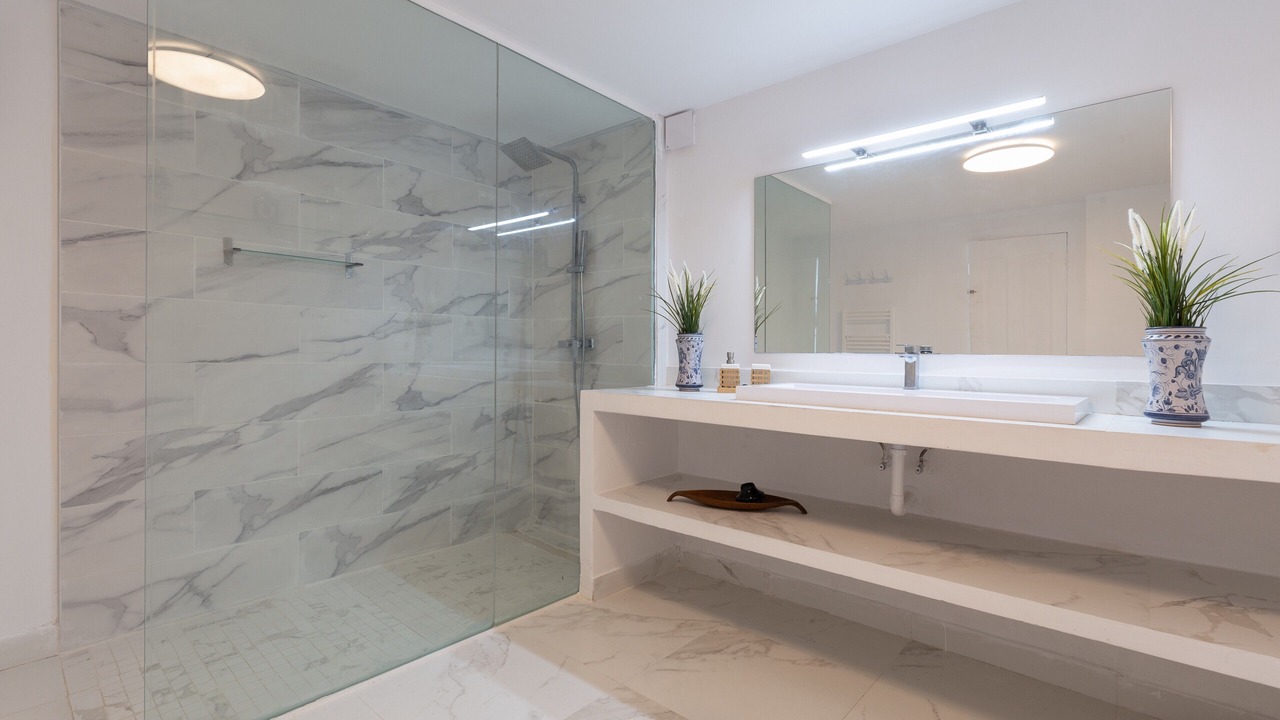 Photo of Bathroom in New Golden Mile