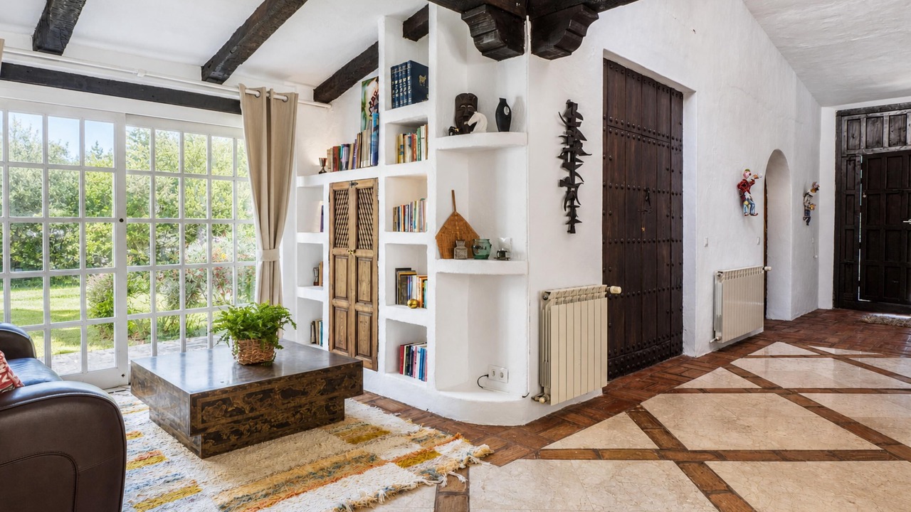Photo of Livingroom in New Golden Mile