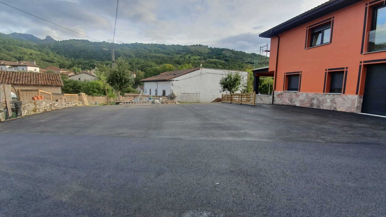 Photo of Outdoor in Avin