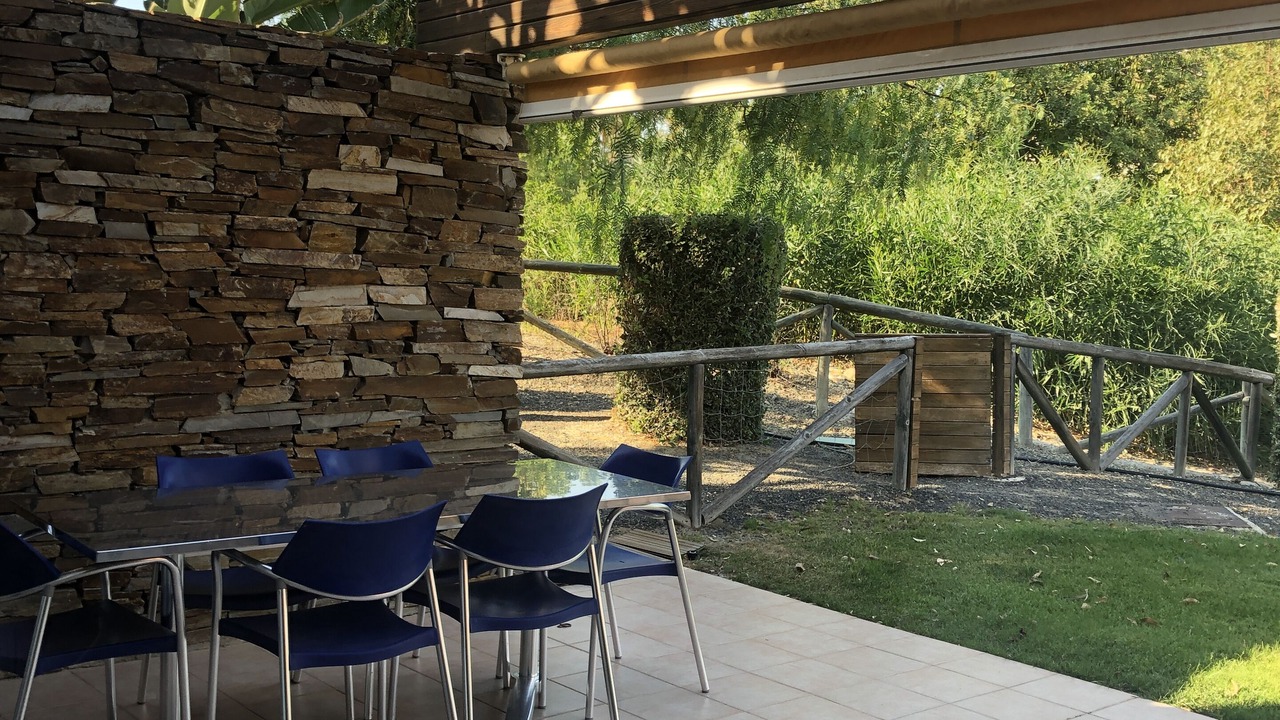 Photo of Outdoor in Vera