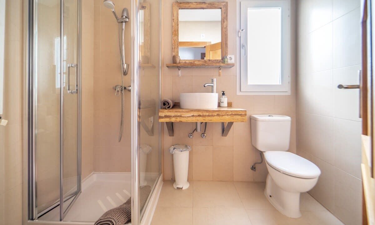 Photo of Bathroom in Roldan