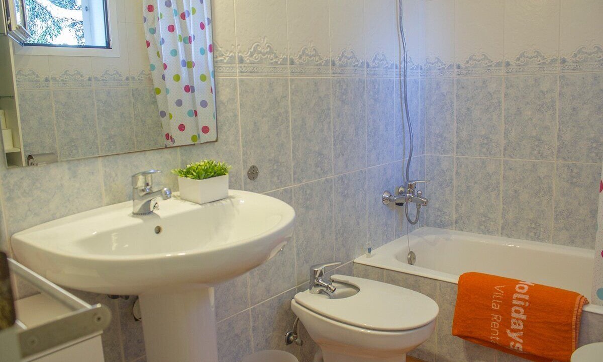 Photo of Bathroom in Punta Prima