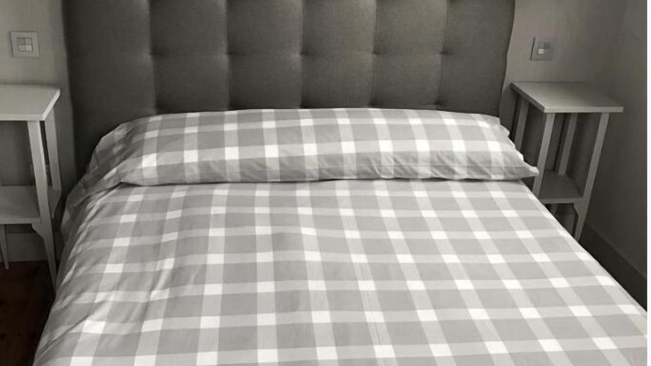 Photo of Bedroom in Poo
