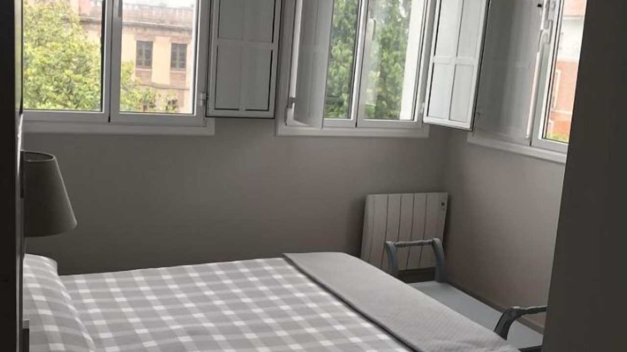 Photo of Bedroom in Poo