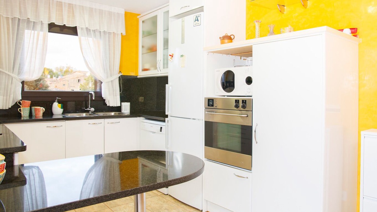 Photo of Kitchen in Llampaies