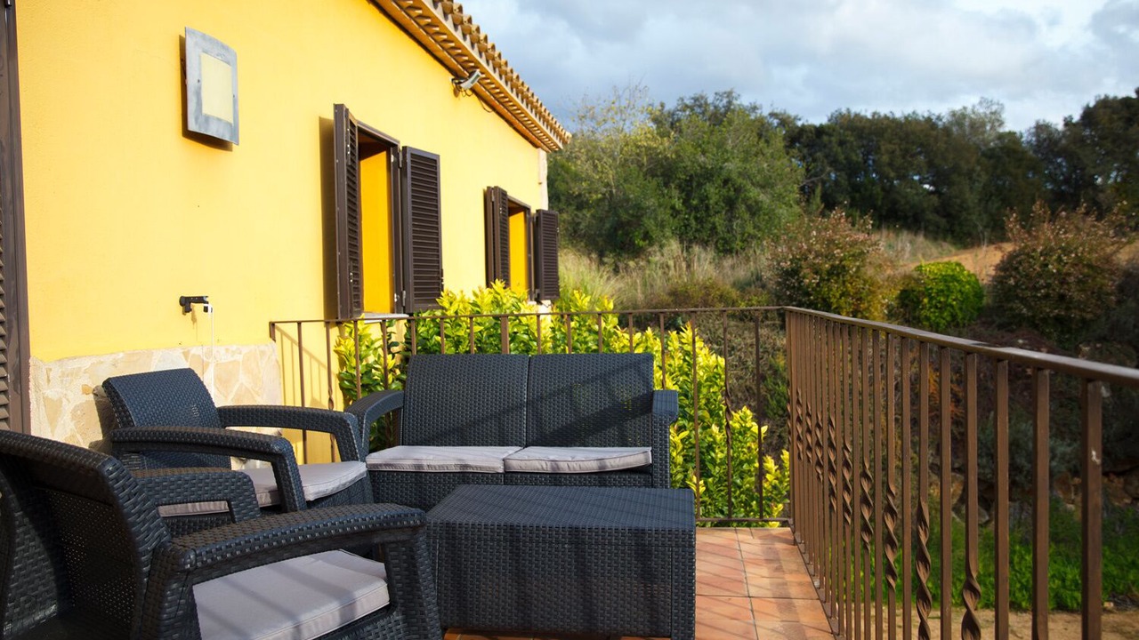 Photo of Patio Balcony in Llampaies