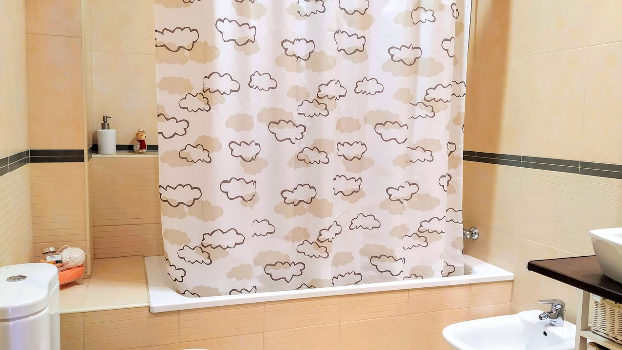 Photo of Bathroom in Palau-Saverdera