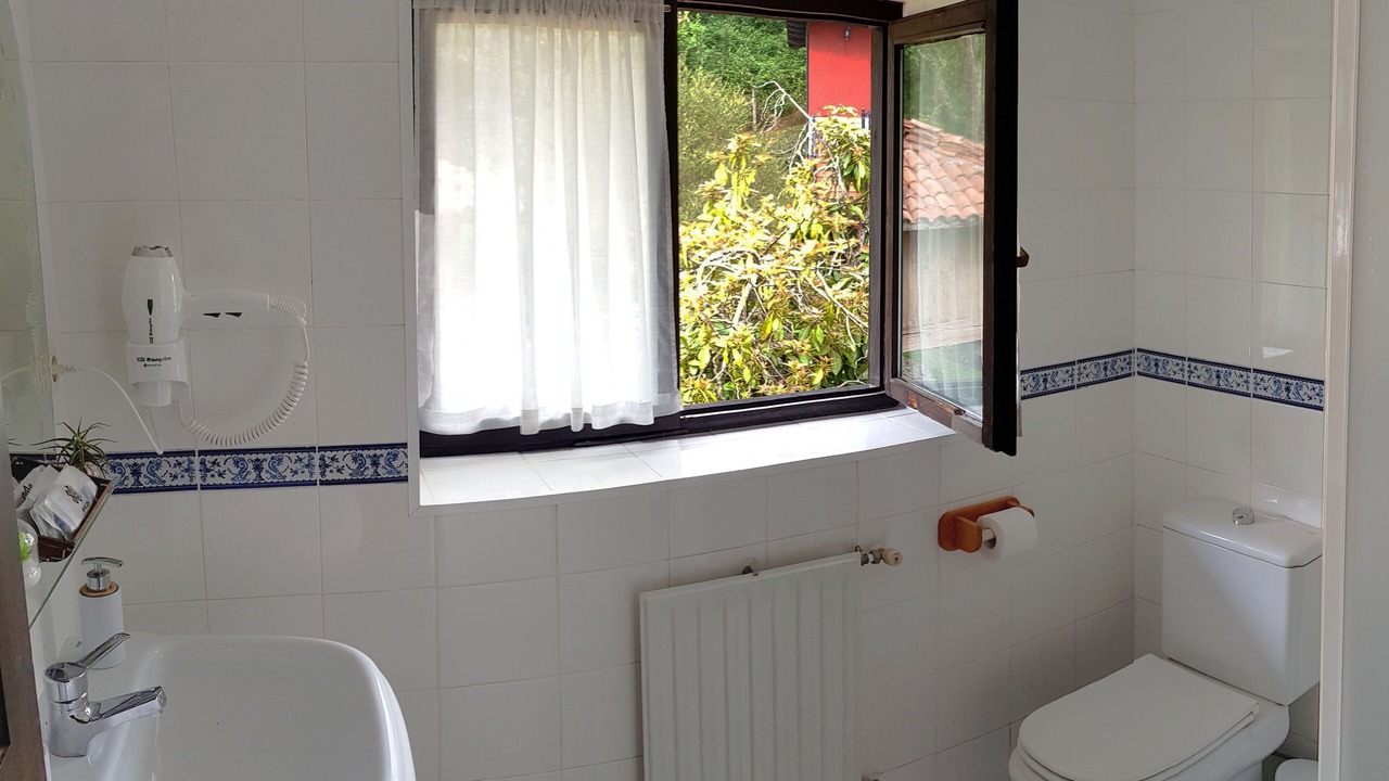 Photo of Bathroom in Camango
