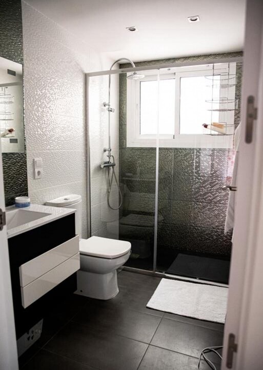 Photo of Bathroom in Carihuela