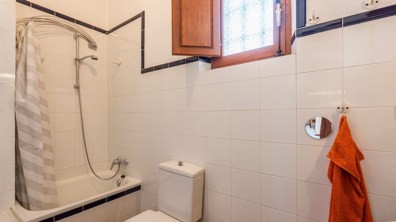 Photo of Bathroom in Huebro
