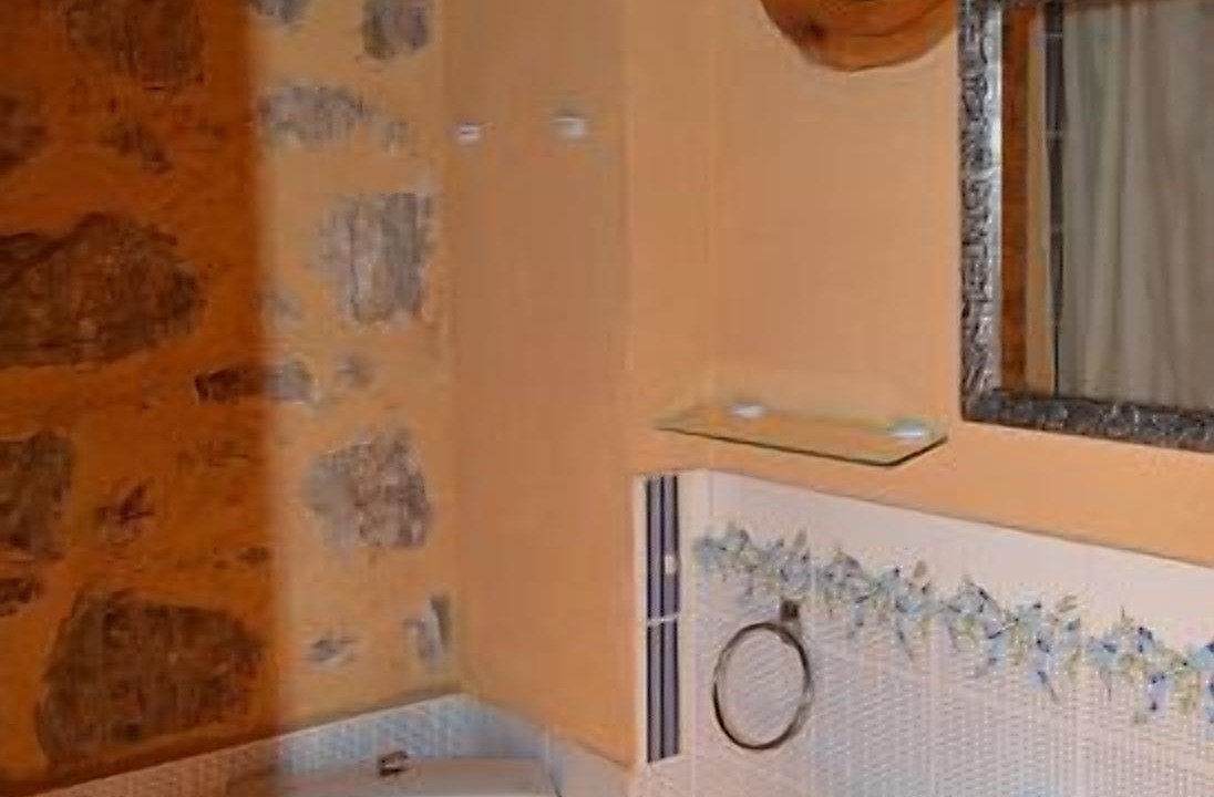 Photo of Bathroom in Tejeda de Tietar