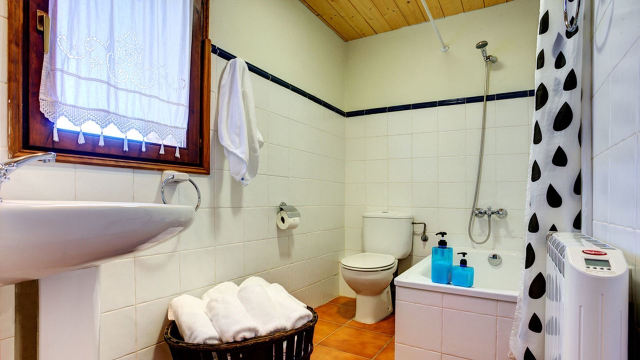 Photo of Bathroom in La Baronia de Rialb