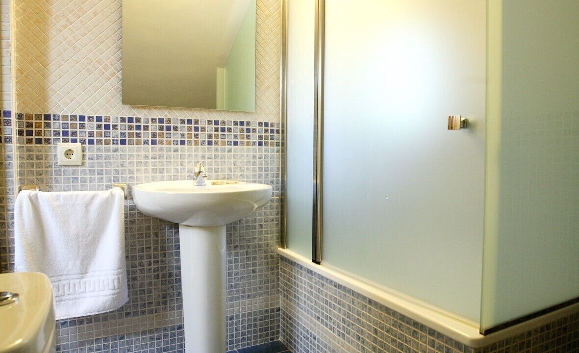 Photo of Bathroom in Narciandi