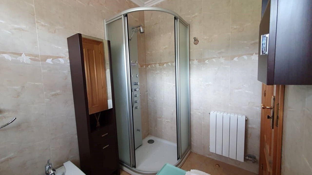 Photo of Bathroom in Orduna