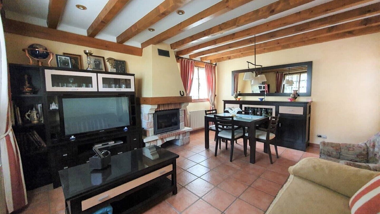Photo of Livingroom in Orduna