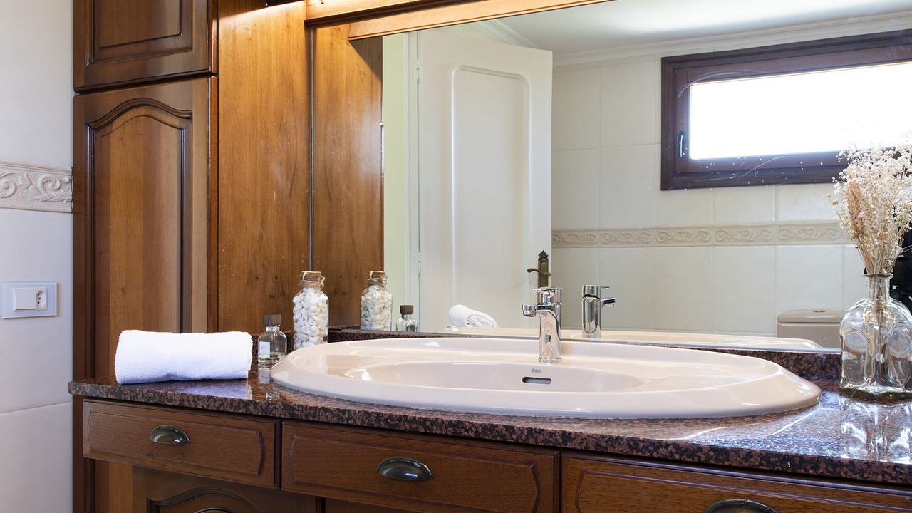 Photo of Bathroom in Saians