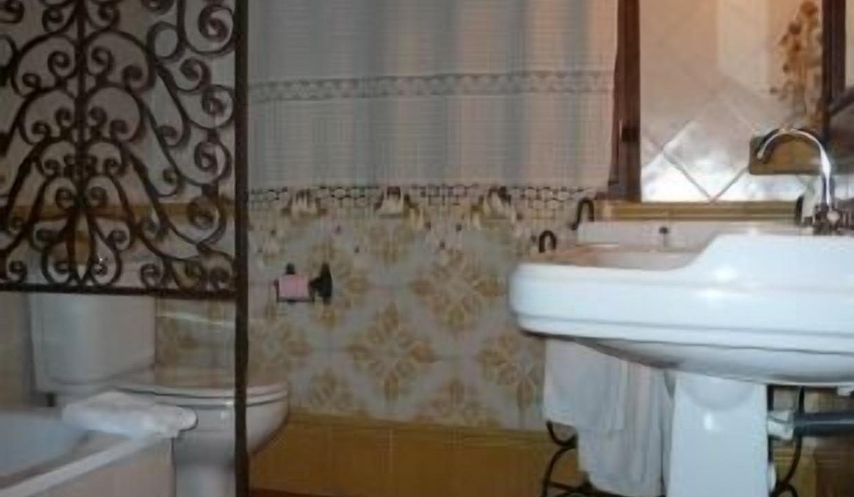 Photo of Bathroom in La Puebla de Roda