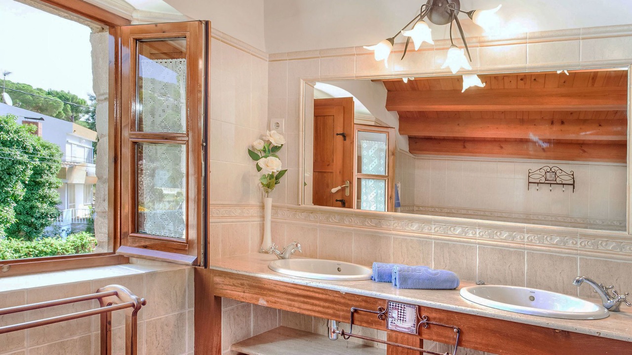 Photo of Bathroom in Calonge