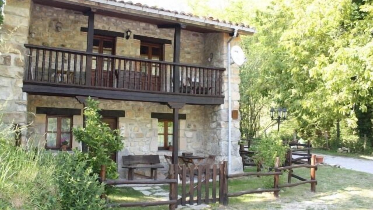Photo of Outdoor in Llonin