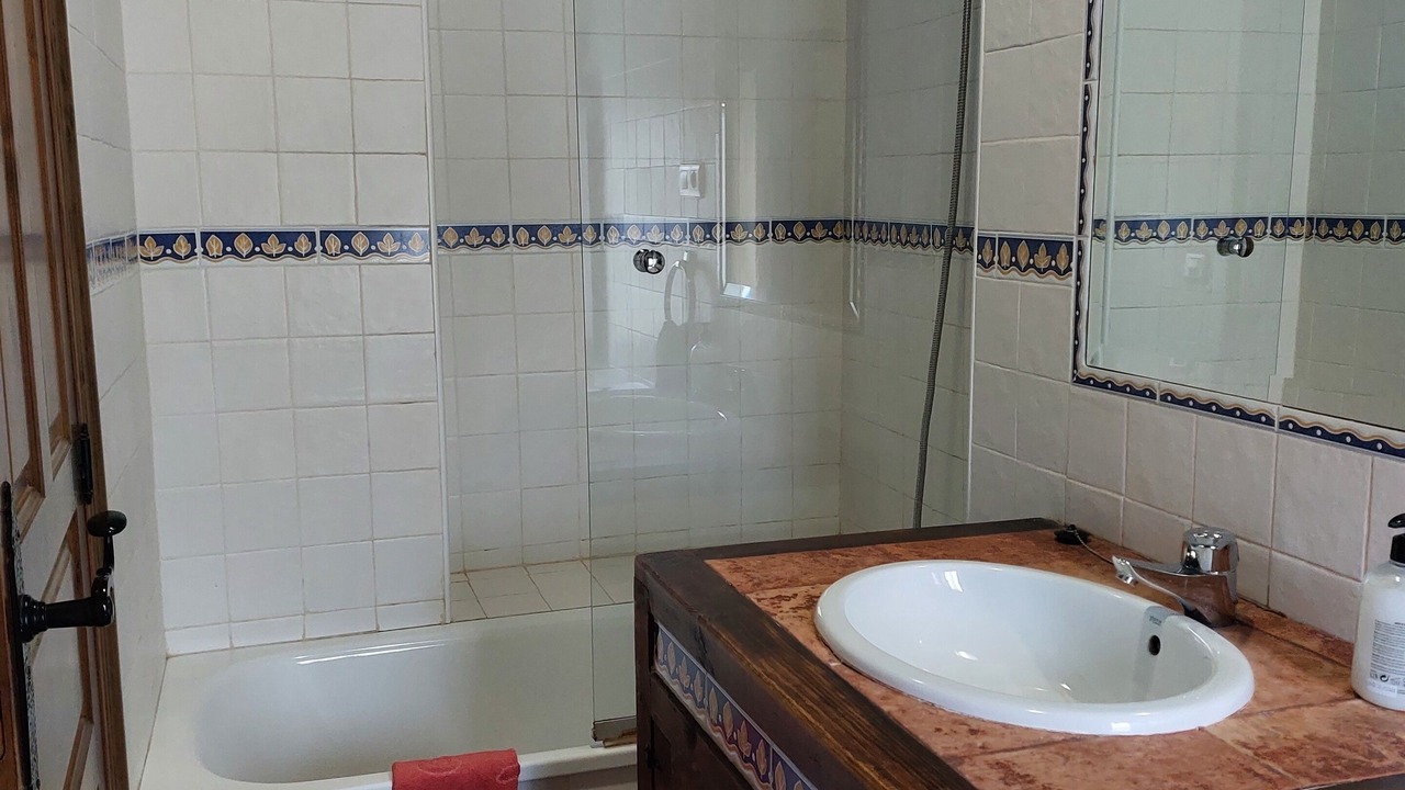 Photo of Bathroom in Roscales de la Pena