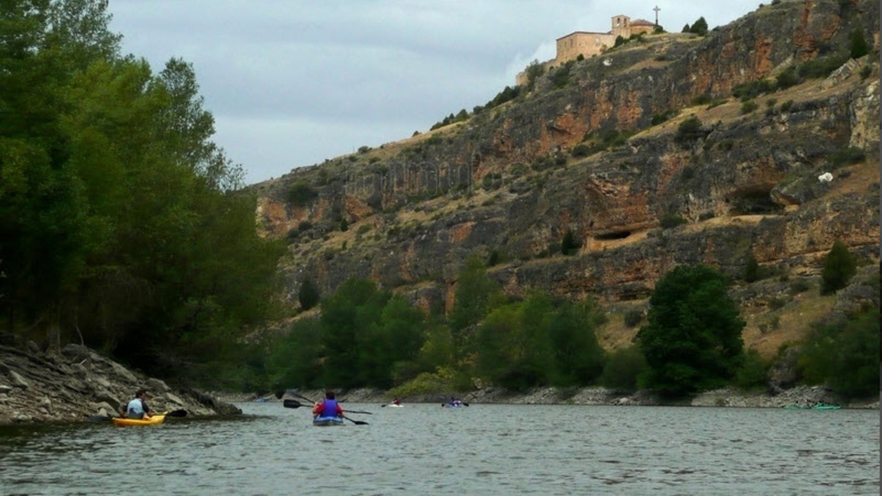 Photo of Others in Munoveros