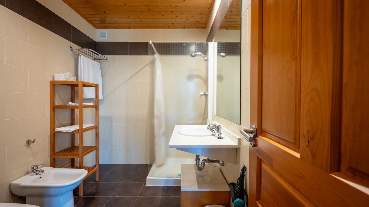 Photo of Bathroom in Lloreda