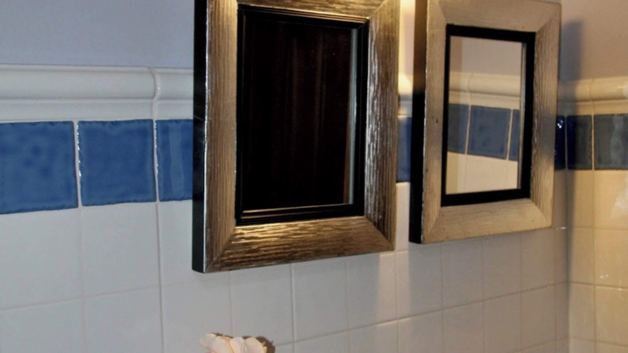 Photo of Bathroom in Panes