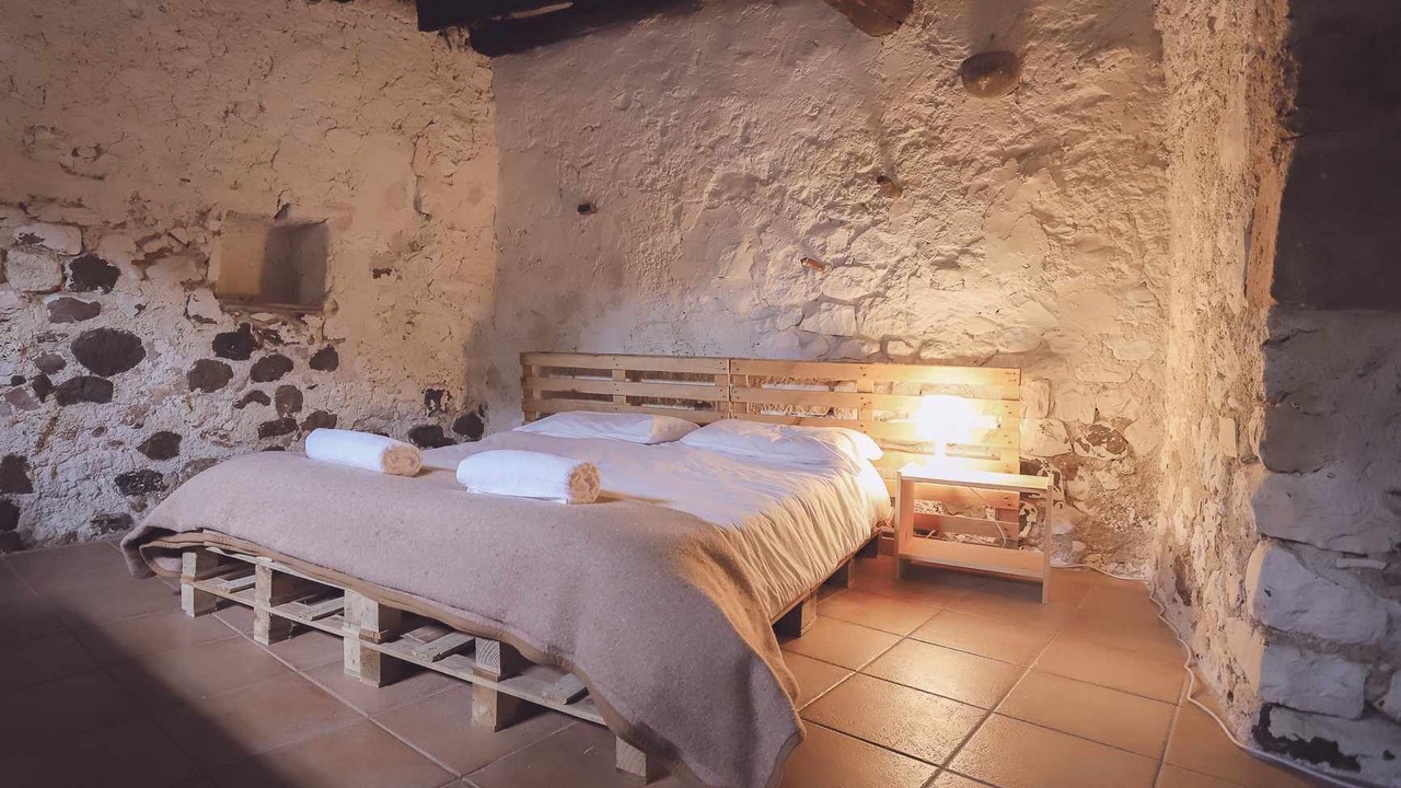 Photo of Bedroom in Maia de Montcal