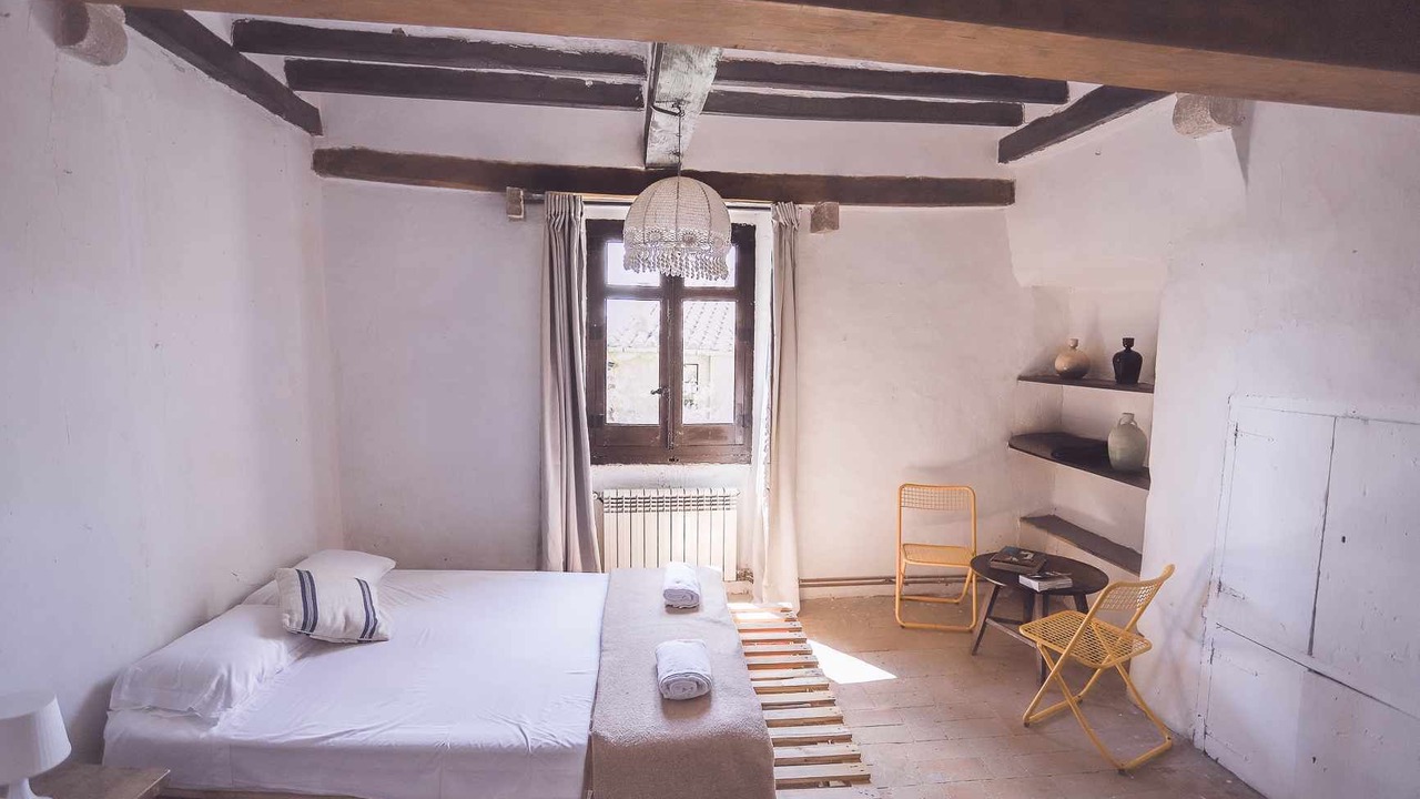 Photo of Bedroom in Maia de Montcal