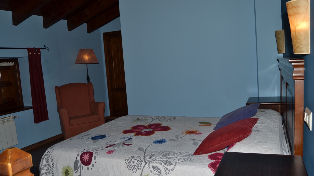 Photo of Bedroom in Bueres